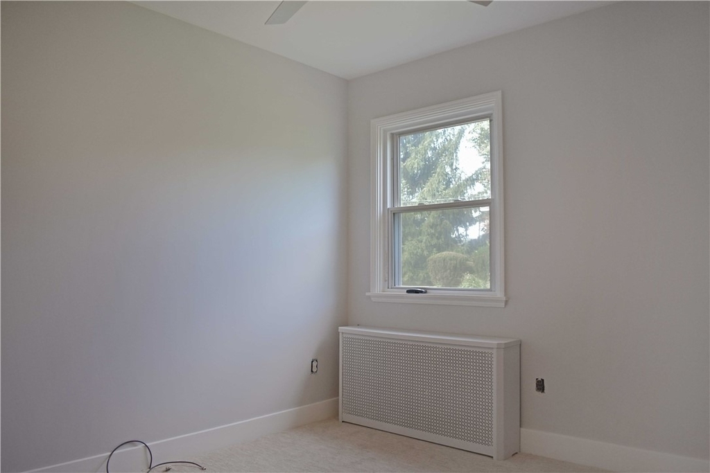 905 Burchfield Rd - Photo 13