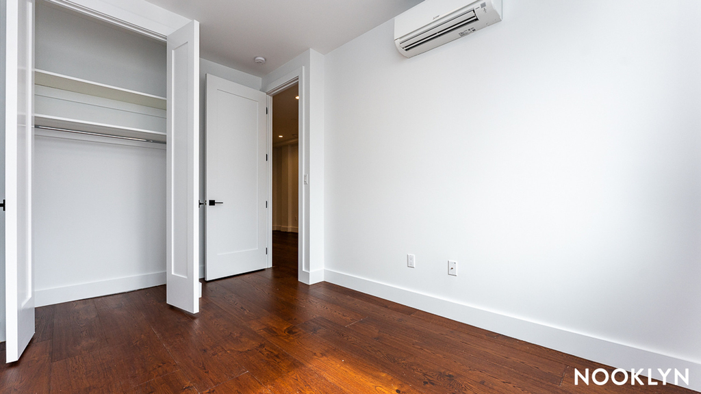 2114 Fulton St - Photo 9