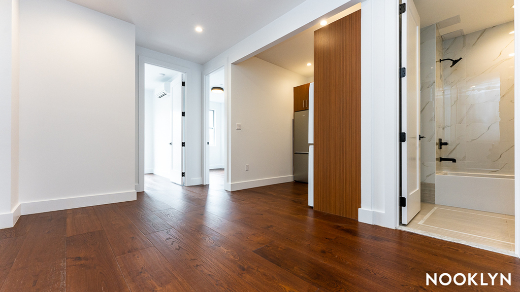 2114 Fulton St - Photo 3