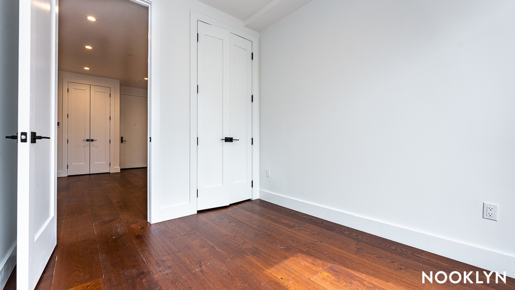 2114 Fulton St - Photo 11
