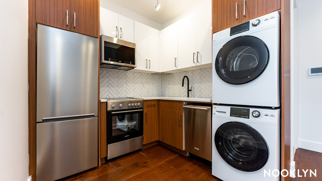 2114 Fulton St - Photo 4