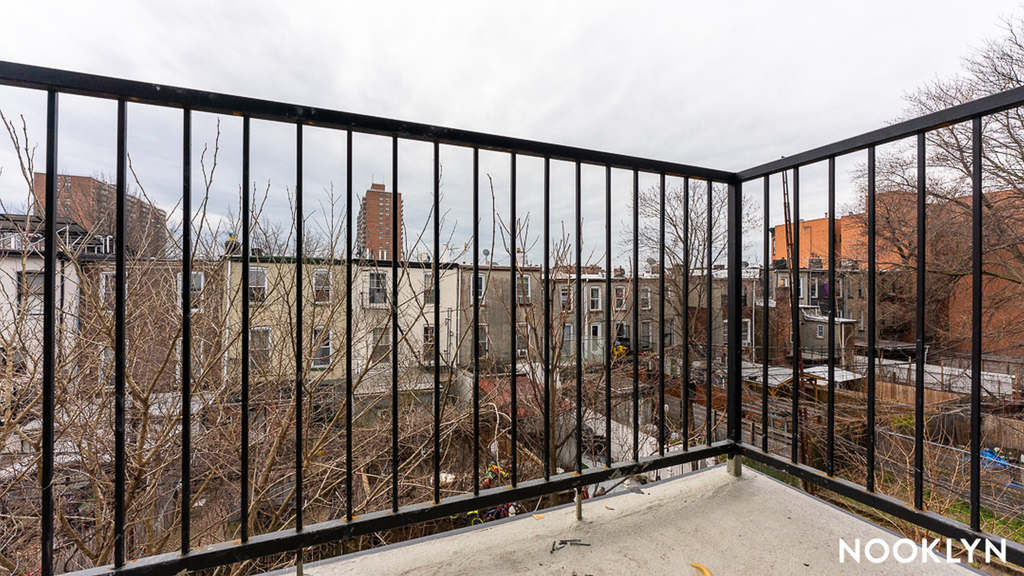 2114 Fulton St - Photo 5