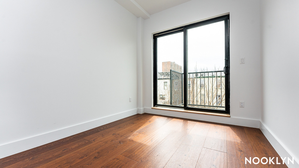 2114 Fulton St - Photo 10