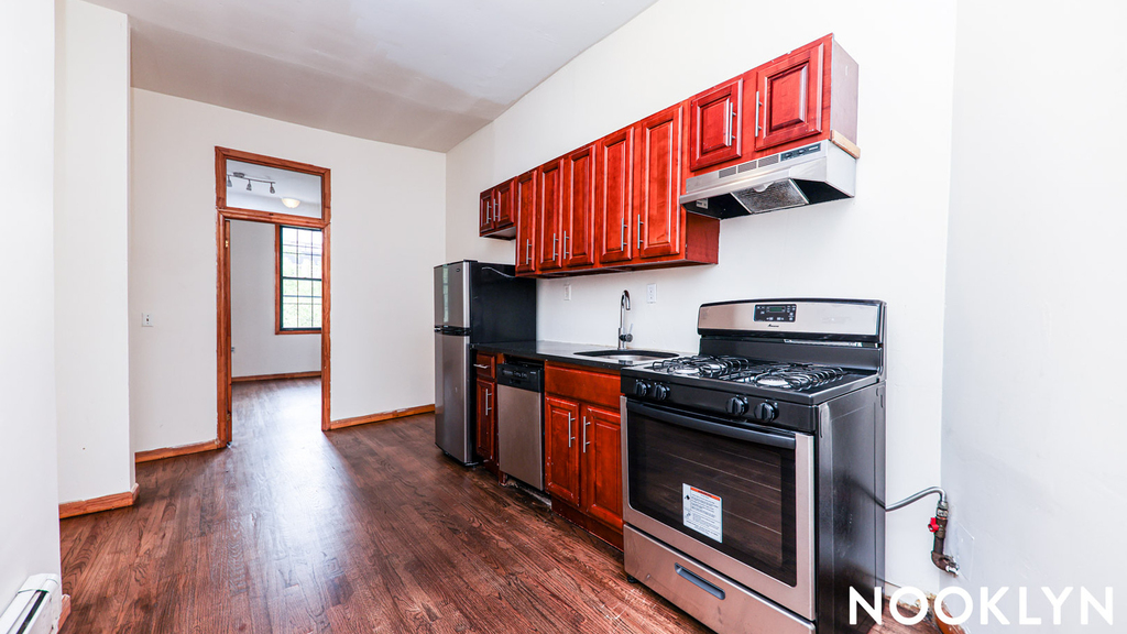 659 Bushwick Ave - Photo 4