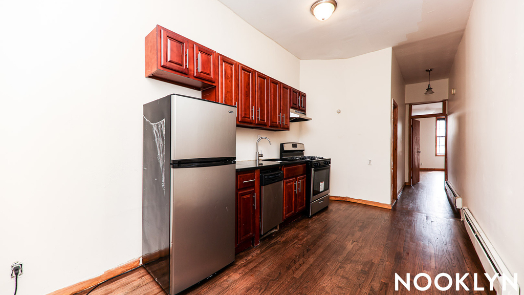 659 Bushwick Ave - Photo 7