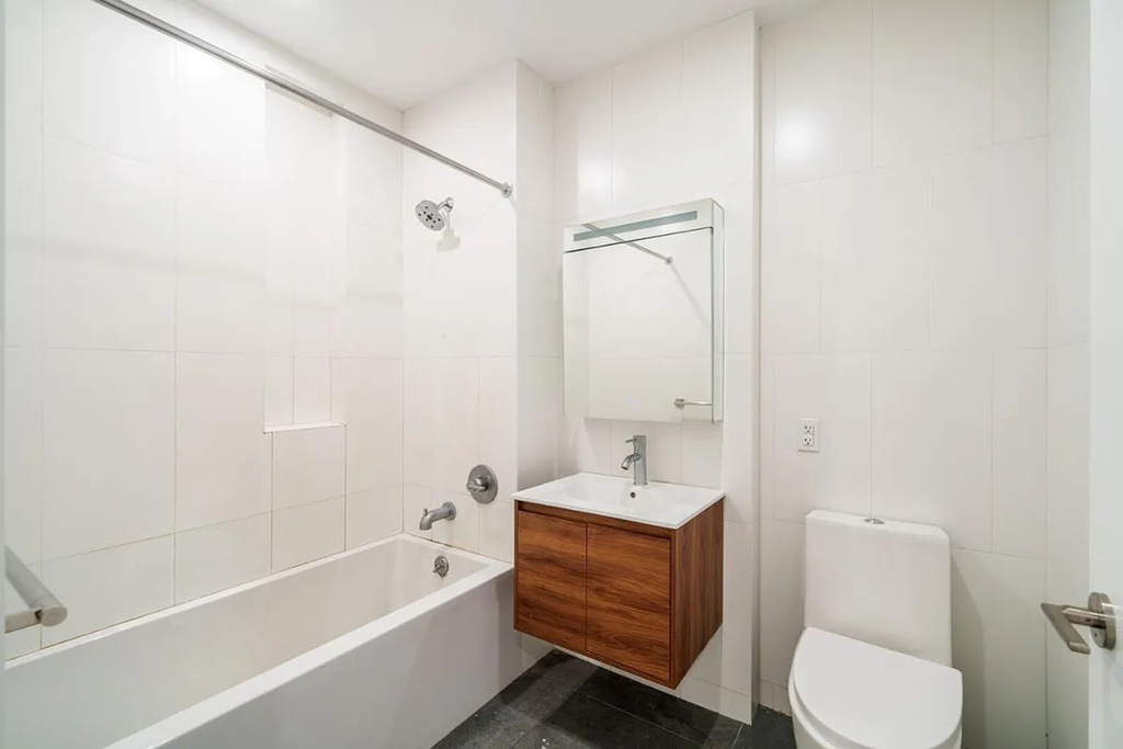 280 Meeker Avenue - Photo 3