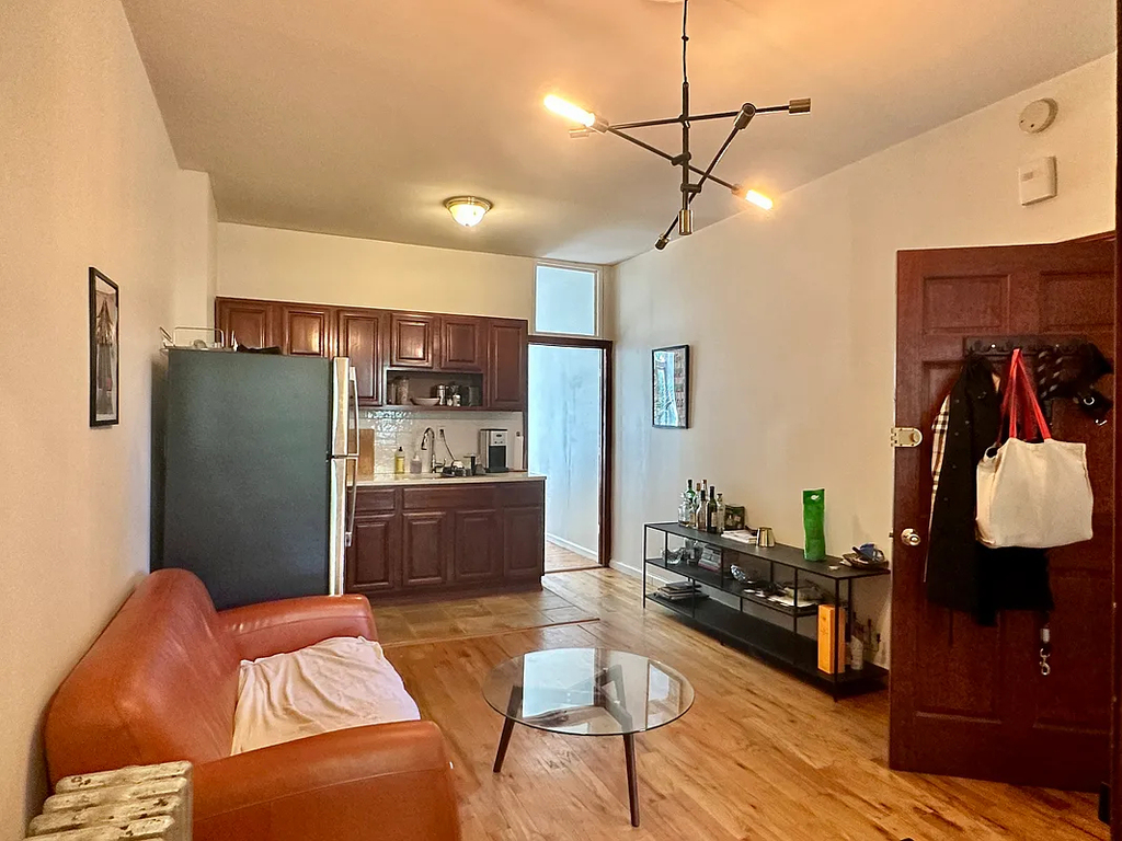 477 Willoughby Avenue - Photo 2