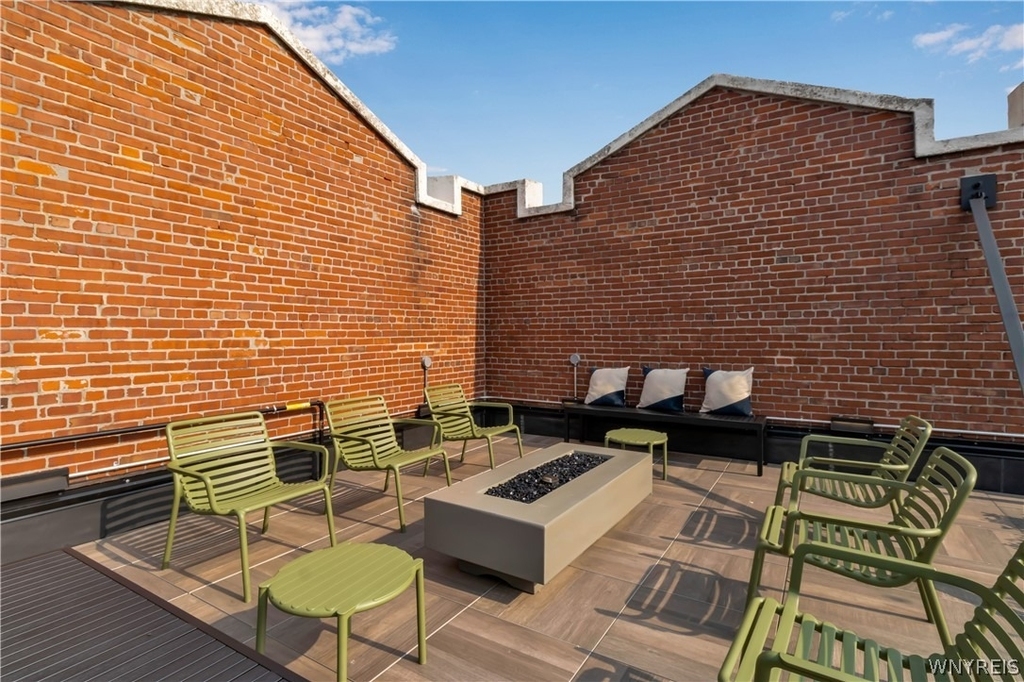 628 Ellicott Street - Photo 34
