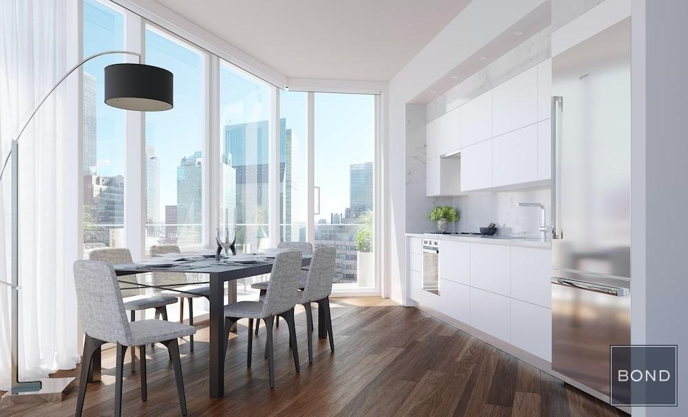 East 44th Street - Photo 1
