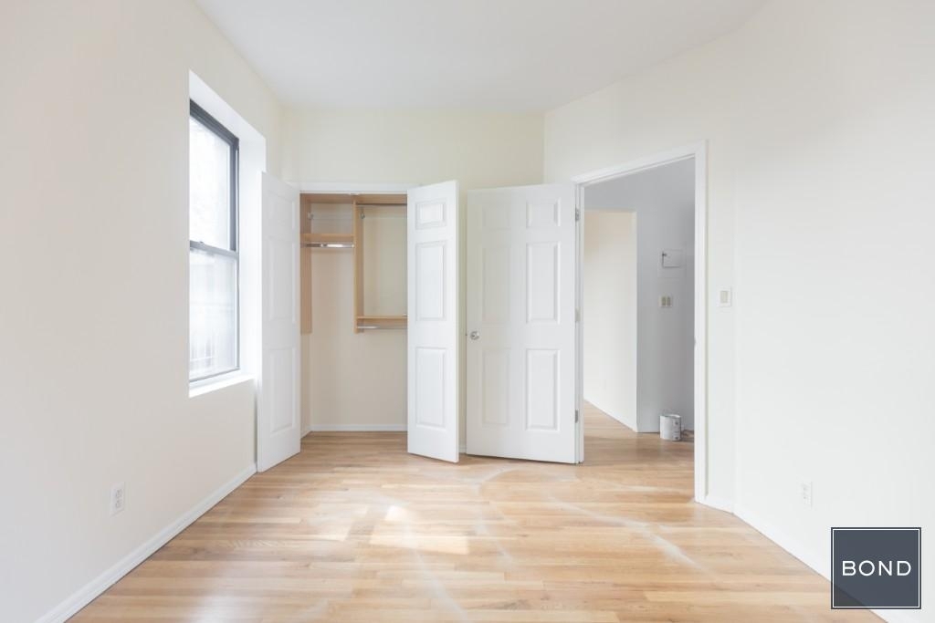 West 11th Street - Photo 6