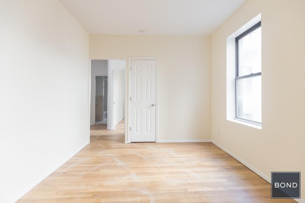 West 11th Street - Photo 2