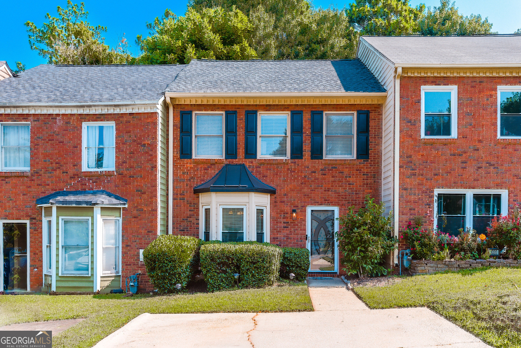 1022 Oaks Parkway Se - Photo 0