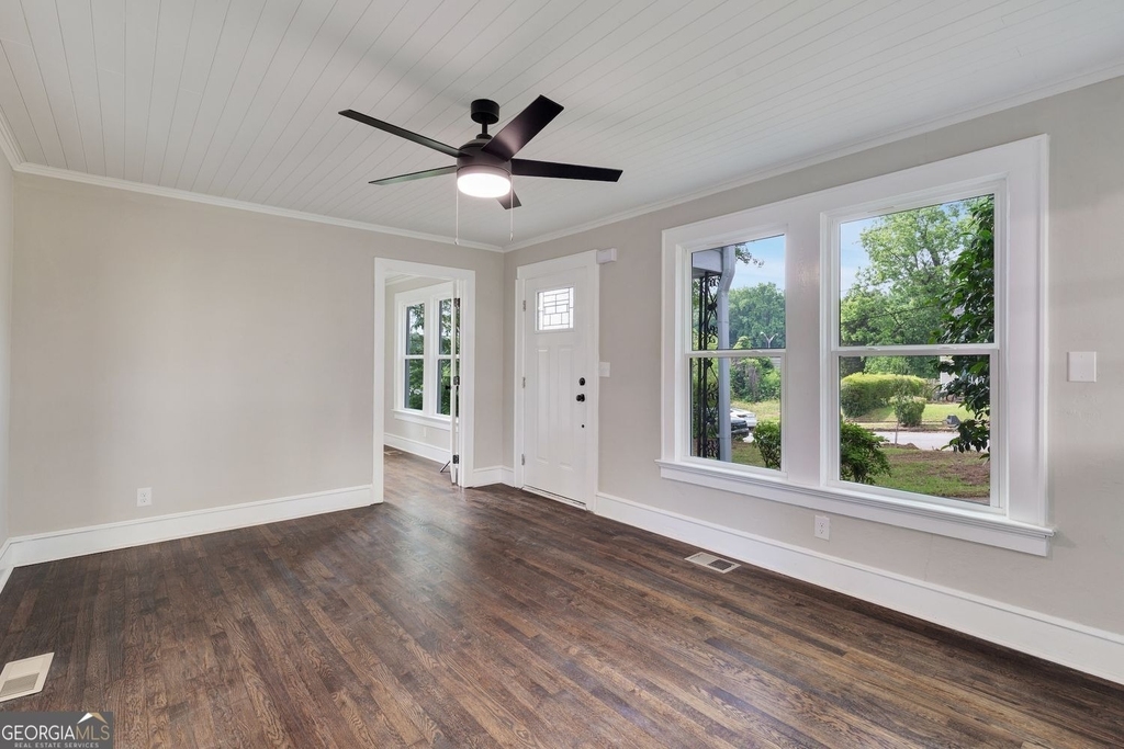 1238 Se Trenton Street Se - Photo 5