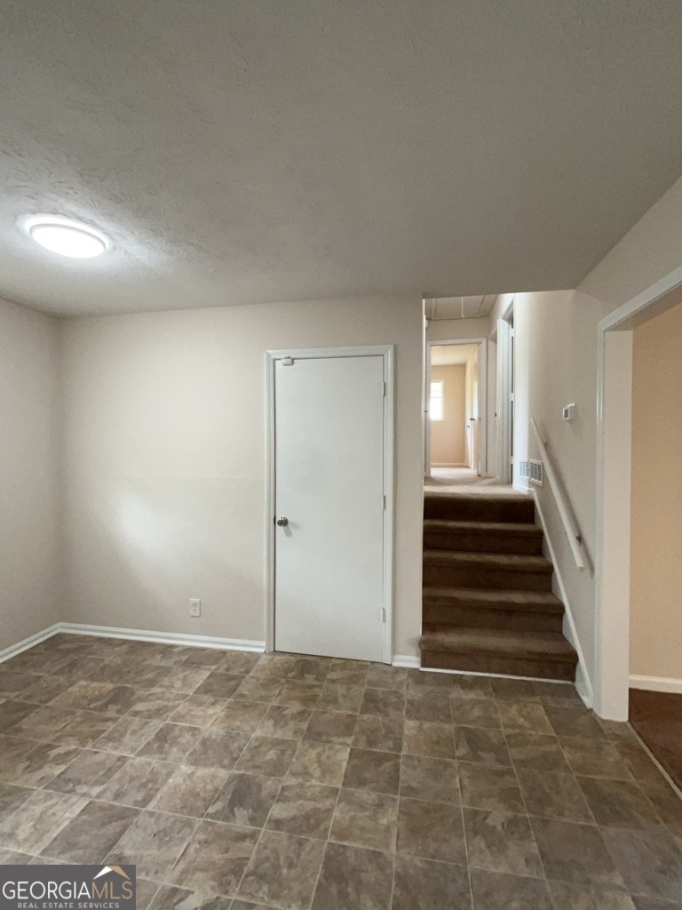 1430 High Meadow Drive - Photo 5