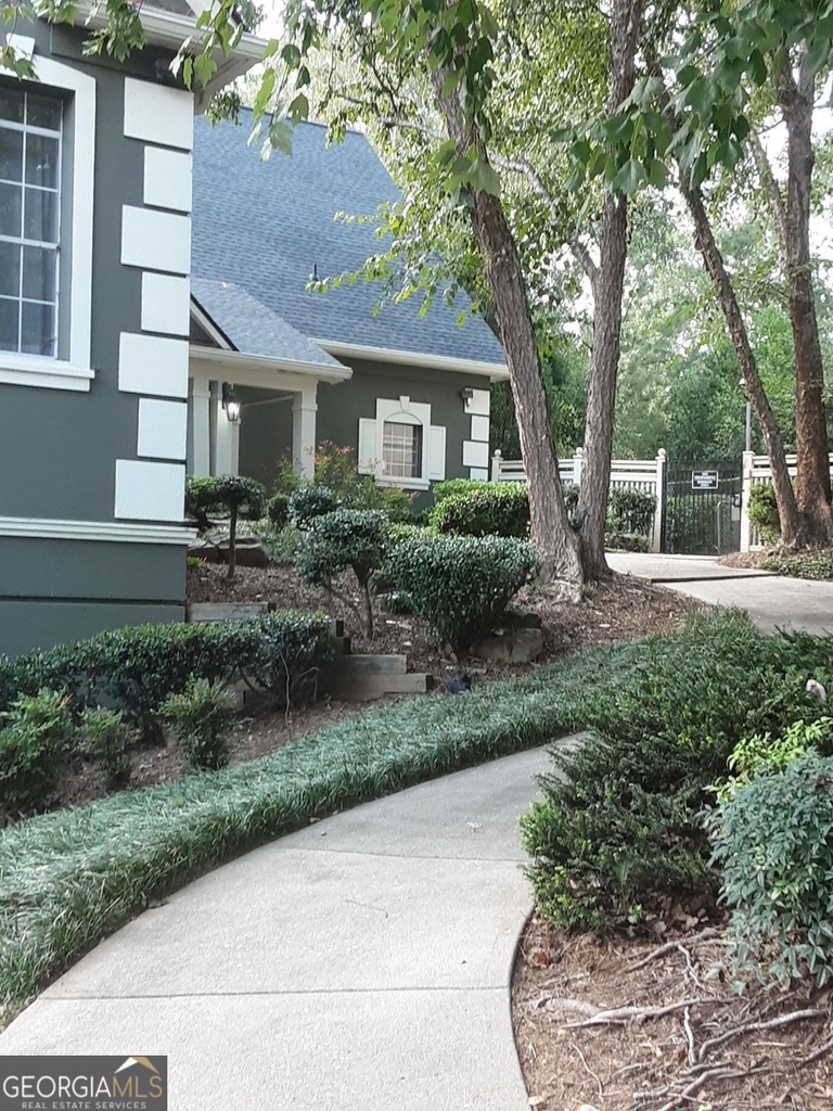 6900 Roswell Road - Photo 8