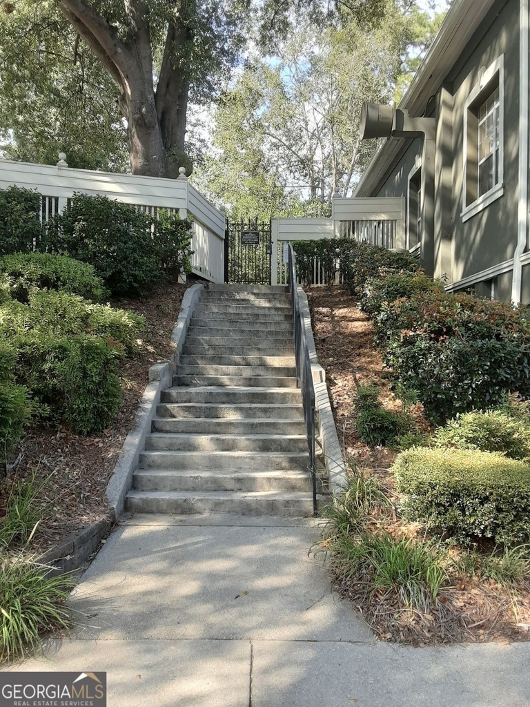 6900 Roswell Road - Photo 4