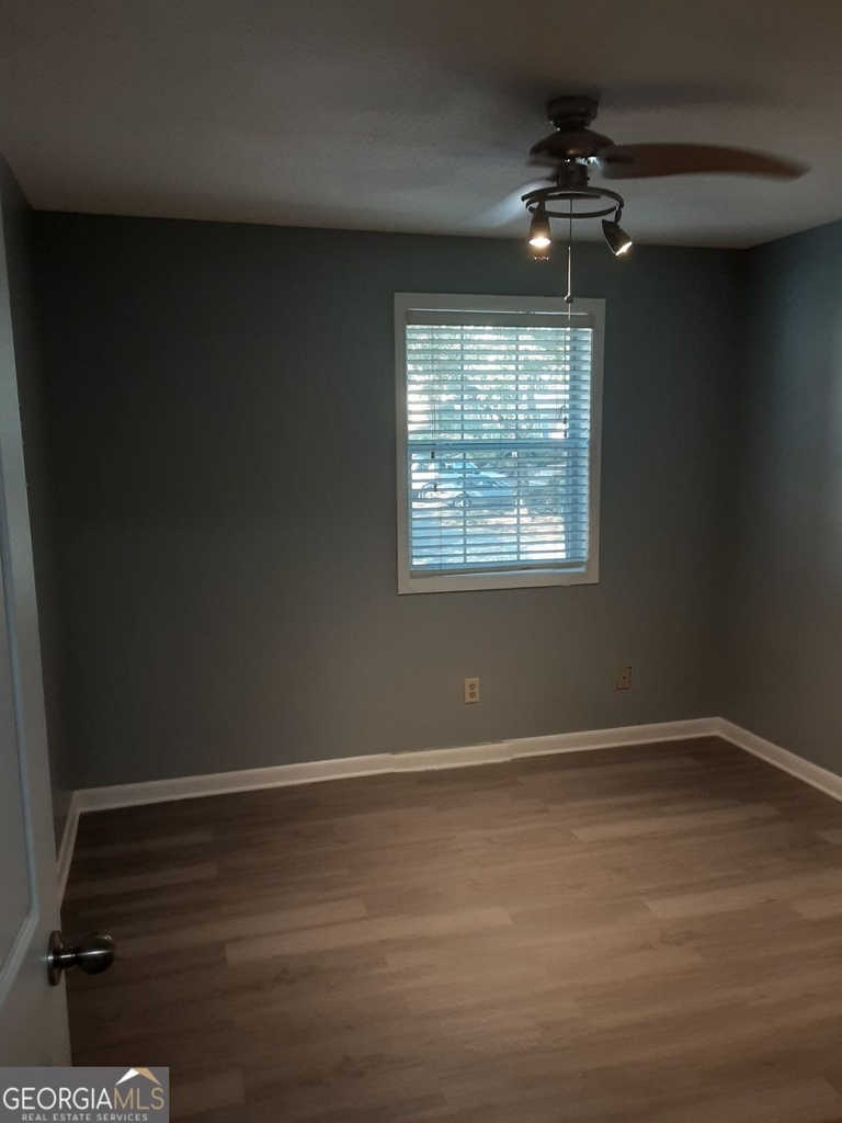 6900 Roswell Road - Photo 16