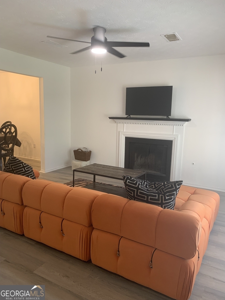6182 Saint Charles Court - Photo 3