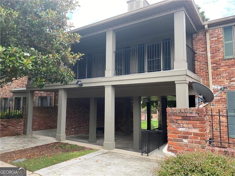 3125 Colonial Way - Photo 0