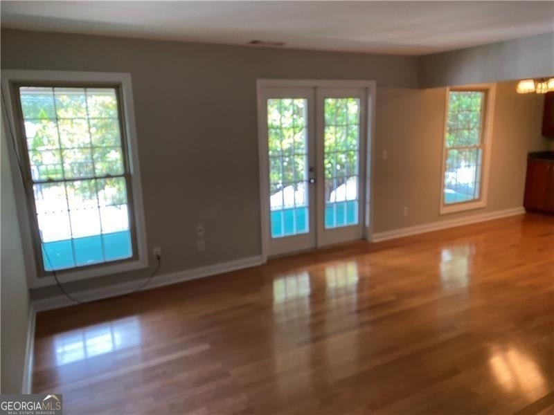 3125 Colonial Way - Photo 1