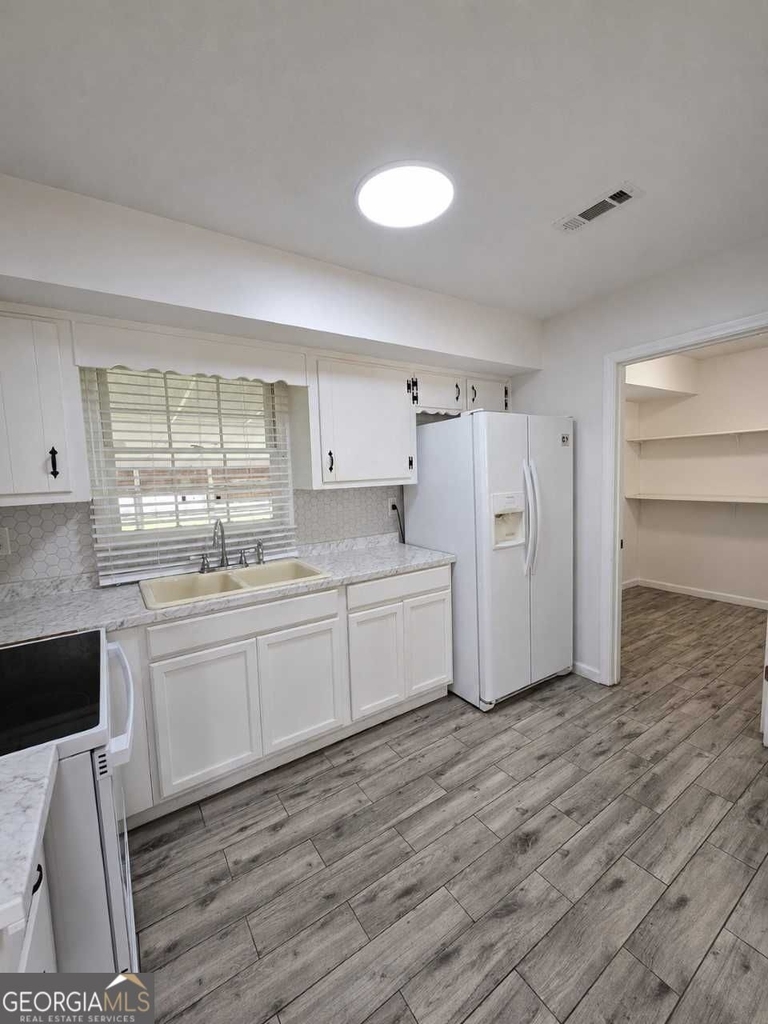 6589 Allatoona Road - Photo 4