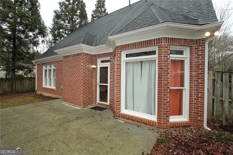 1360 Eastgate Court Se - Photo 31