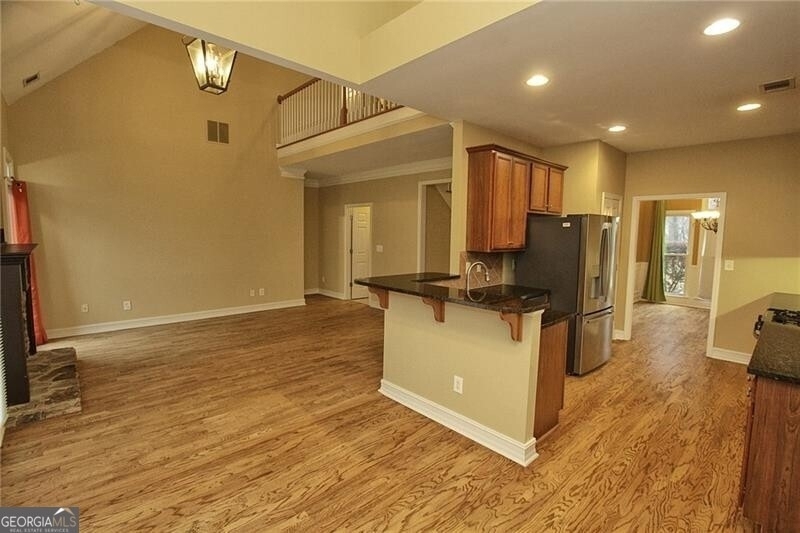 1360 Eastgate Court Se - Photo 12