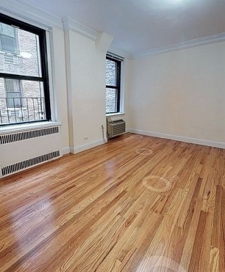East 78th Street - Photo 2
