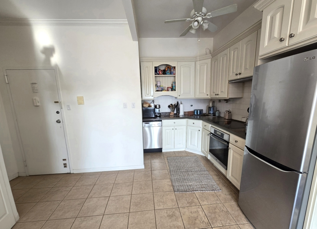 25-40 37th Street - Photo 3