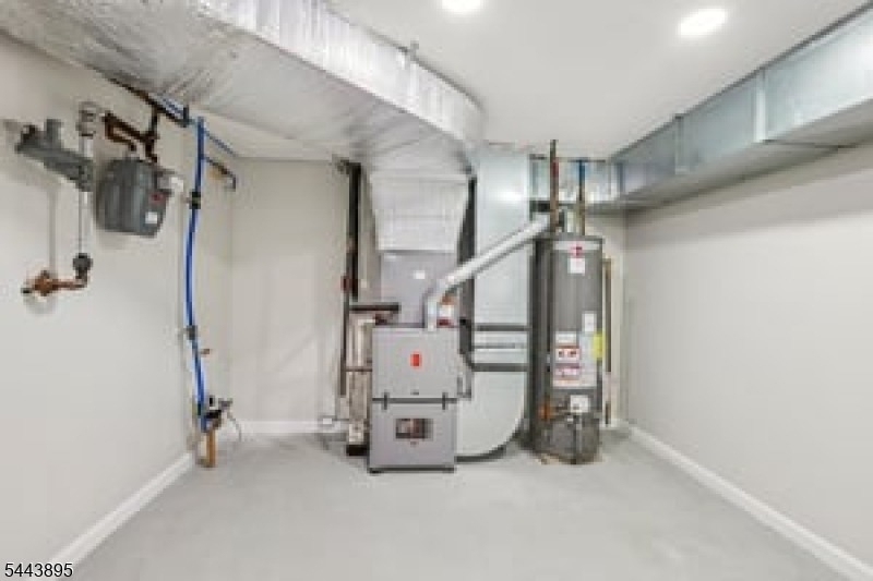 50 Lincoln Pl - Photo 10