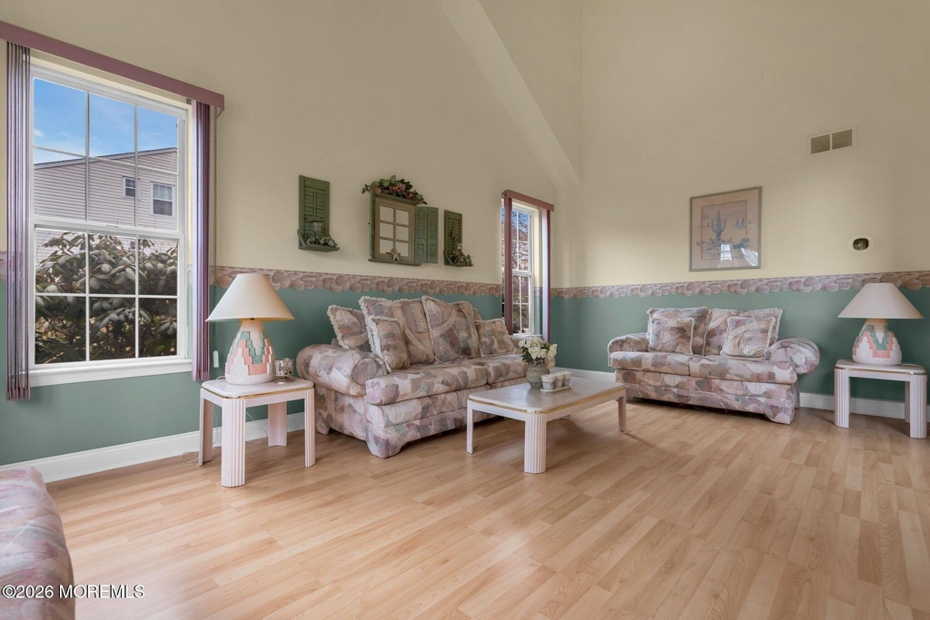 107 Shenandoah Boulevard - Photo 6