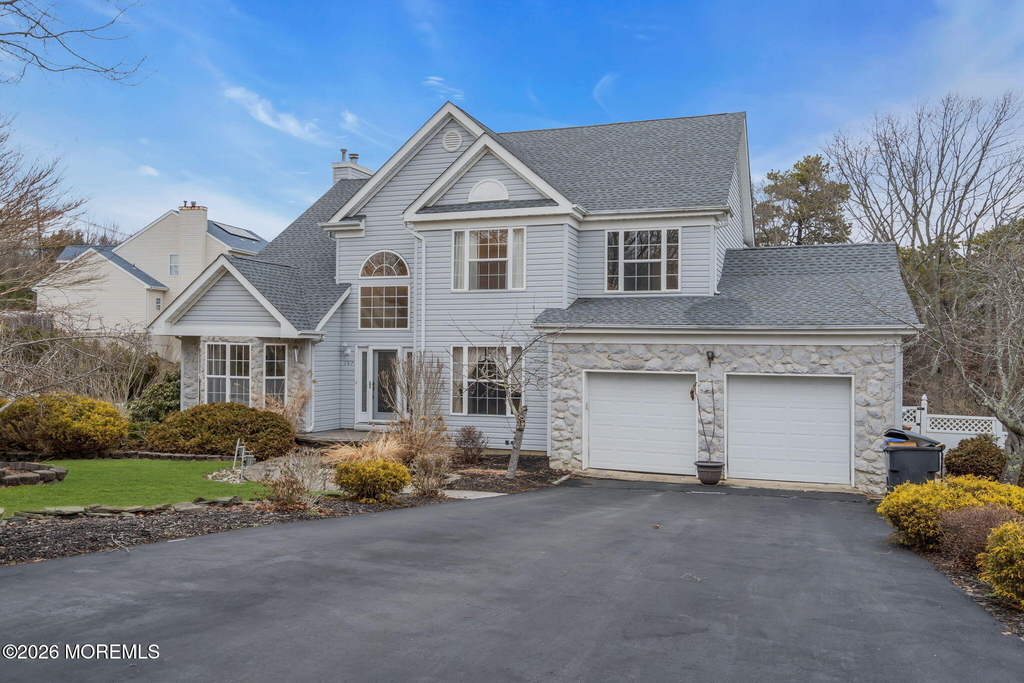 107 Shenandoah Boulevard - Photo 2