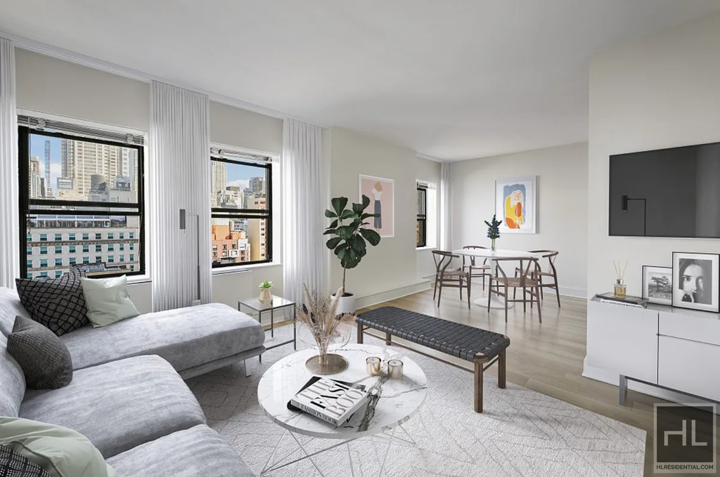 West 34th Street - Photo 1
