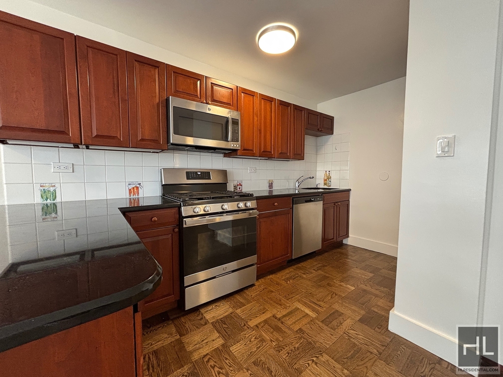 East 63 Street - Photo 1