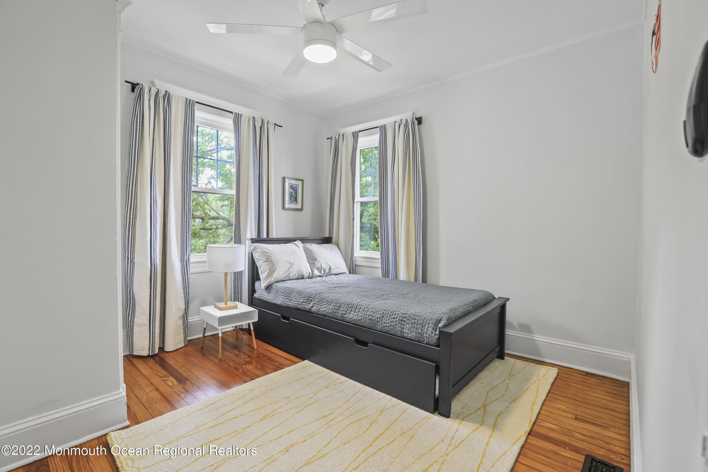 606 3rd Avenue - Photo 20