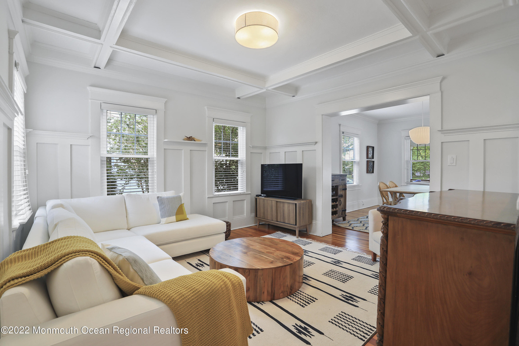 606 3rd Avenue - Photo 11