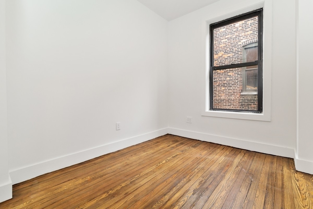 184 Claremont Avenue - Photo 0
