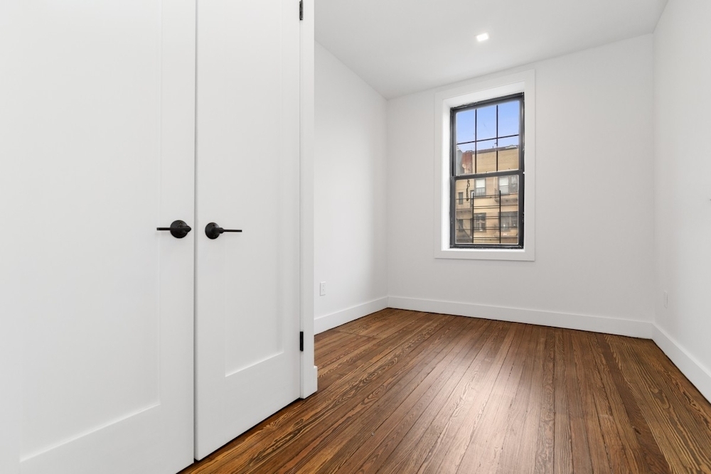 184 Claremont Avenue - Photo 3