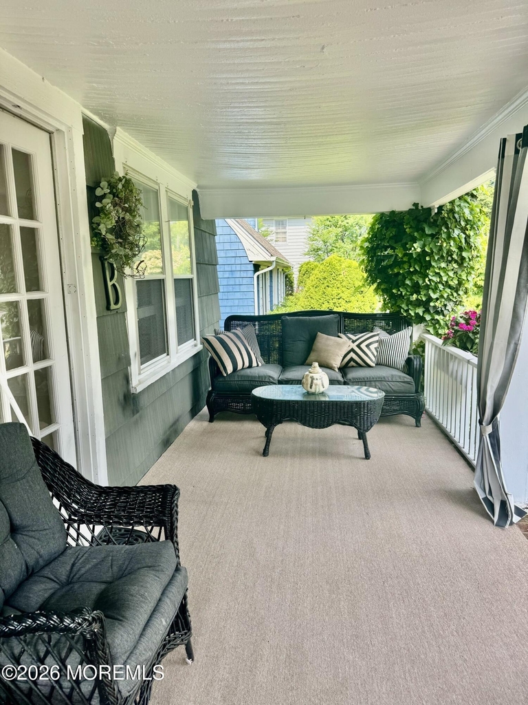 312 Boston Boulevard - Photo 1