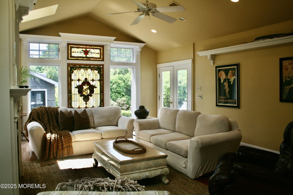 312 Boston Boulevard - Photo 8