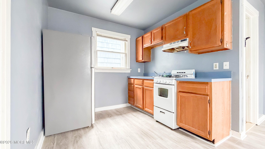 13 Decatur Avenue - Photo 10