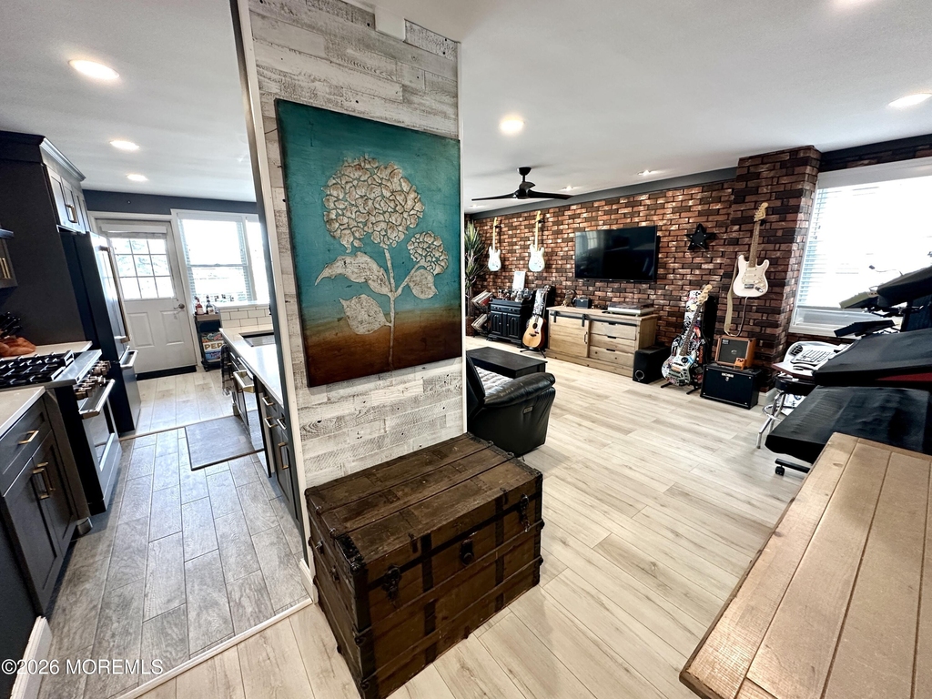 510 Deal Lake Drive - Photo 0