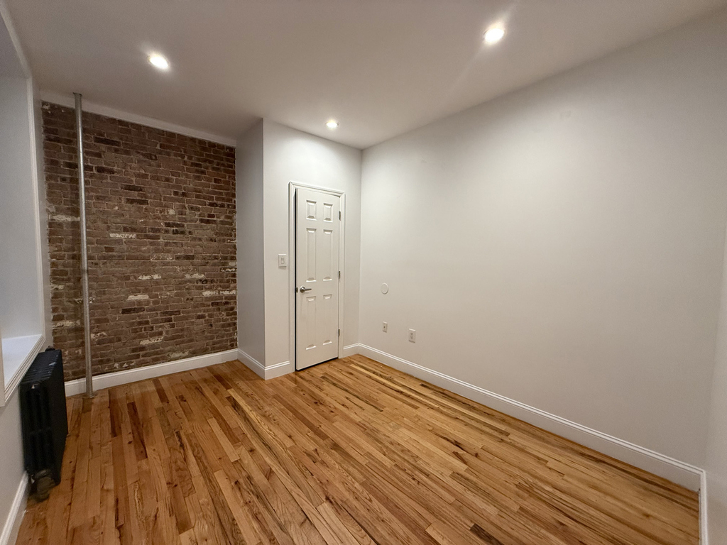 998 Bushwick Avenue - Photo 6