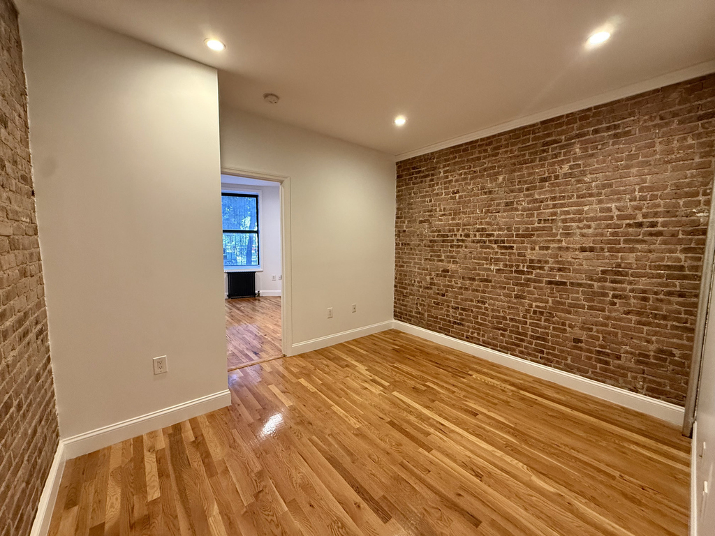 998 Bushwick Avenue - Photo 4