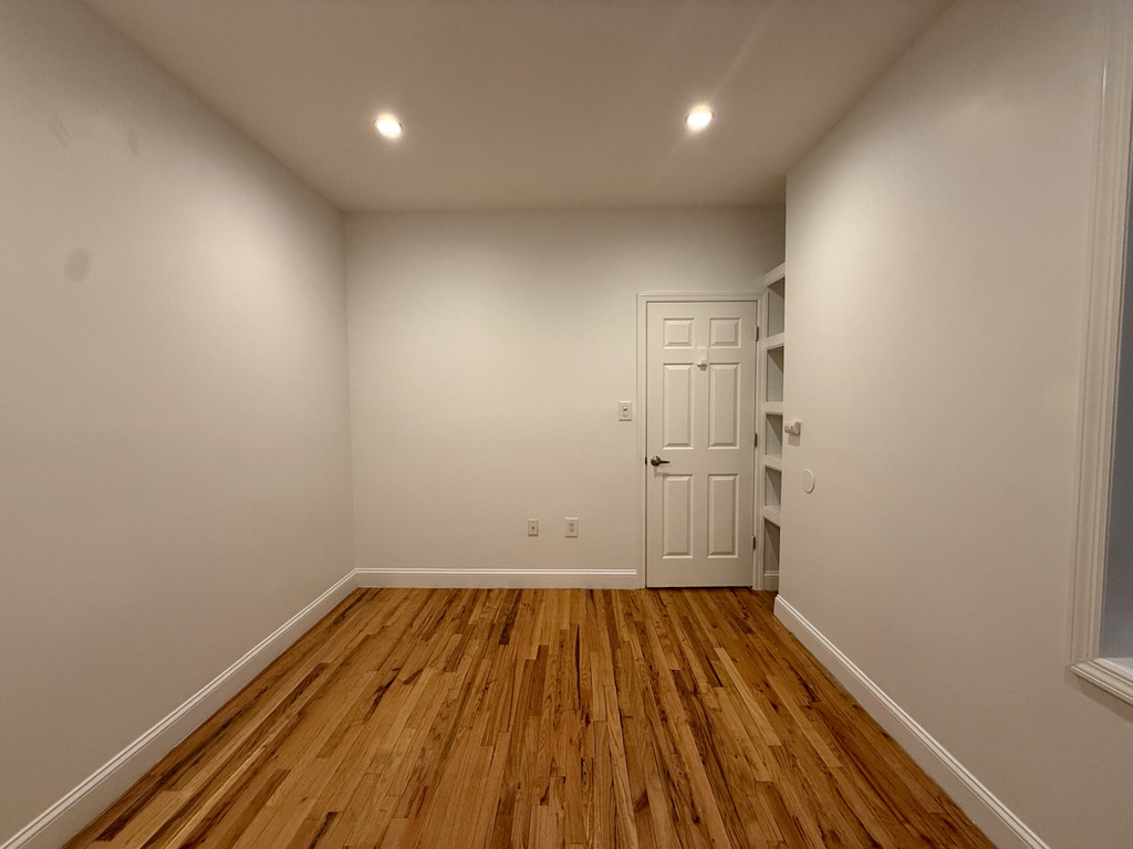 998 Bushwick Avenue - Photo 7