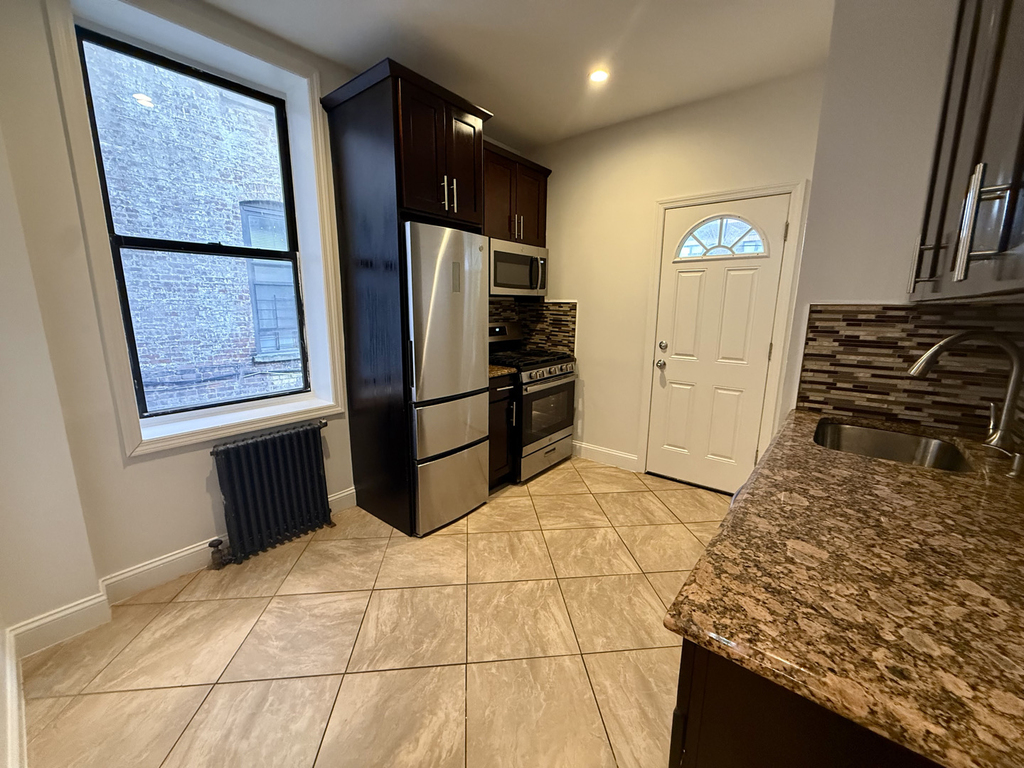 998 Bushwick Avenue - Photo 12