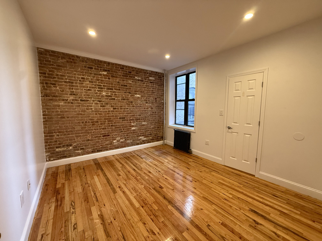 998 Bushwick Avenue - Photo 9