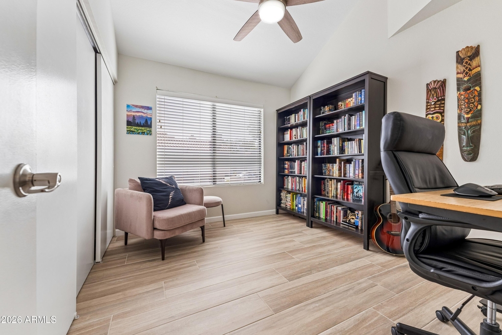 10115 E Mountain View Road - Photo 16