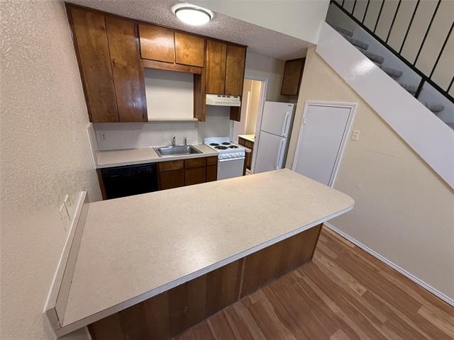 520 Bond Street - Photo 2