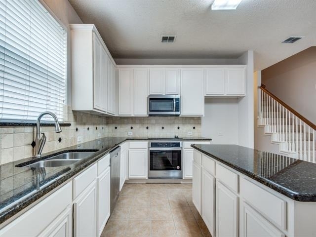 3548 Brewster Drive - Photo 9